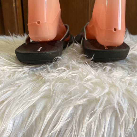 Okabashi Flip Flops - Picture 3 of 4